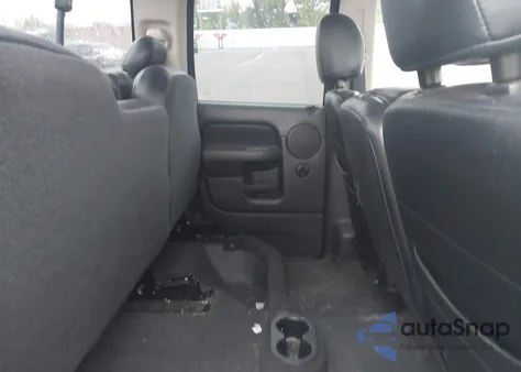 2005 Dodge Ram 1500 St/Slt z USA, uszkodzony, nr VIN 1D7HA18D35S106067